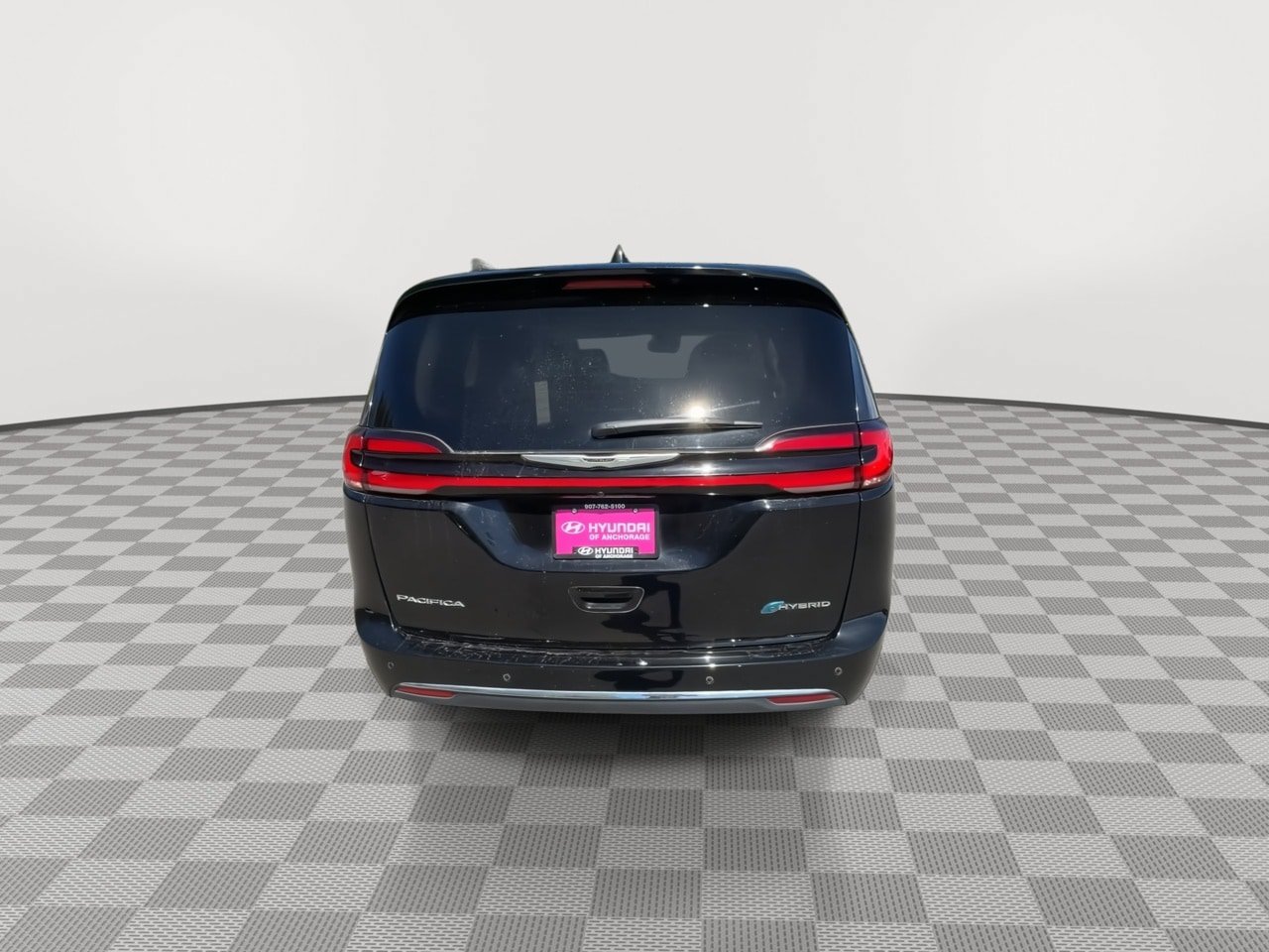 Used 2024 Chrysler Pacifica Limited FWD image 7