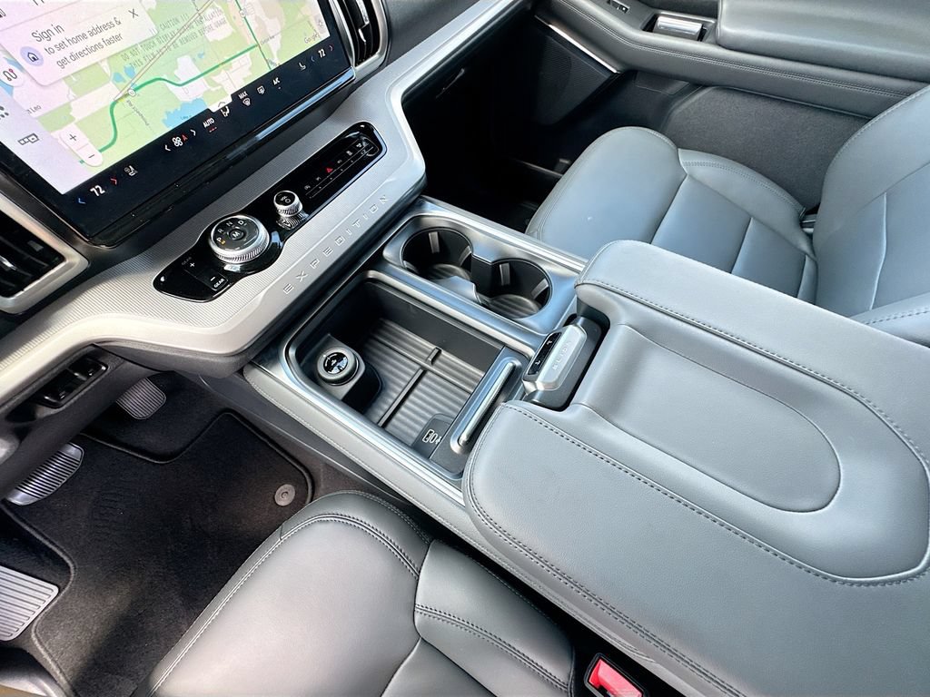 New 2026 Ford Expedition Active RWD image 23