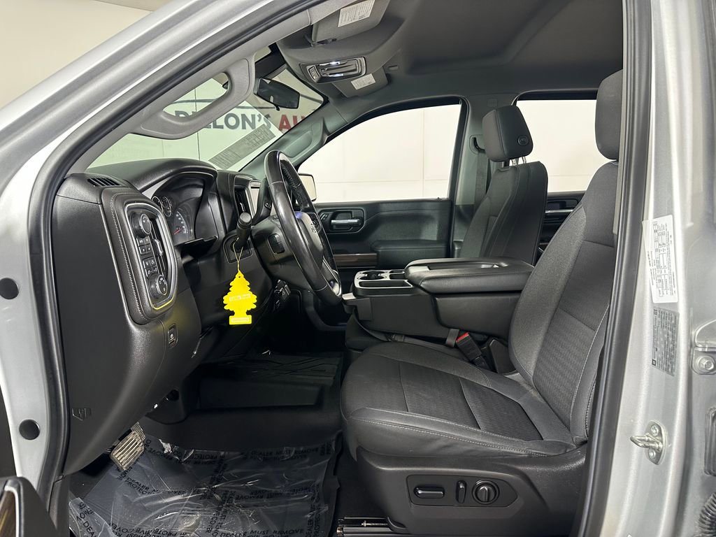 Used 2019 Chevrolet Silverado 1500 LT Trail Boss w/ Convenience Package AWD/4WD image 13