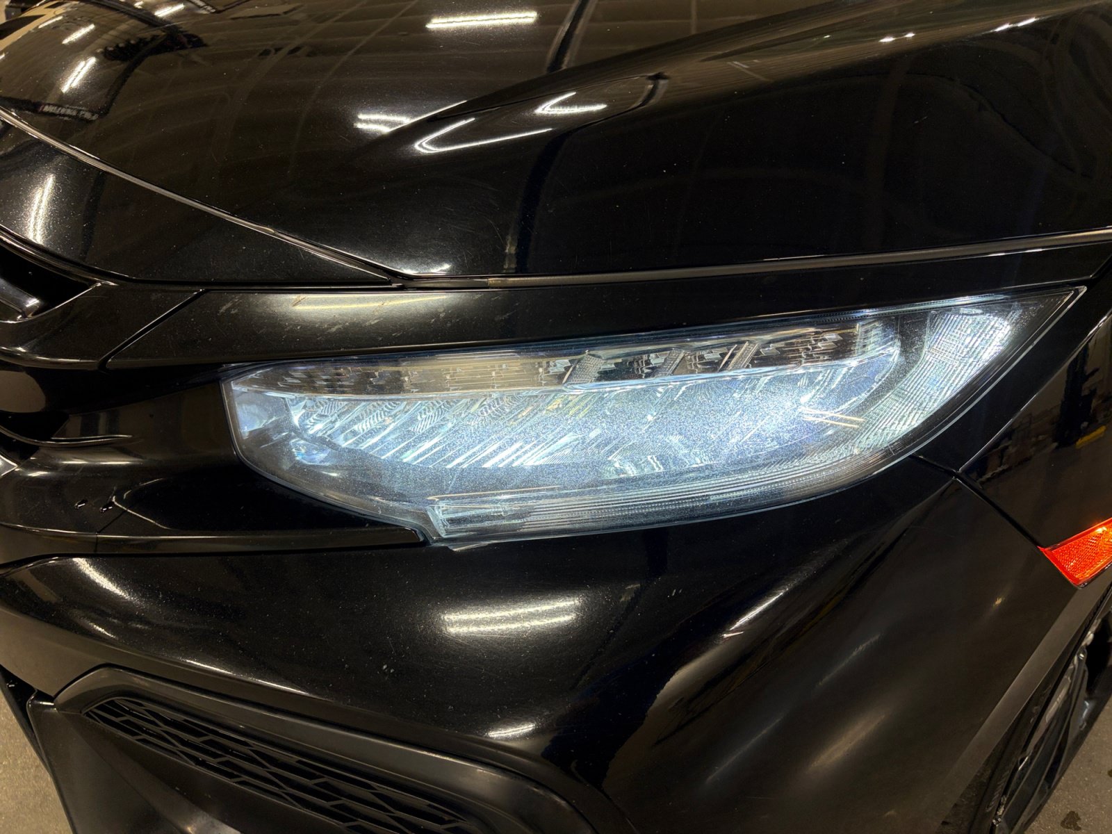 Used 2019 Honda Civic Sport Touring image 9