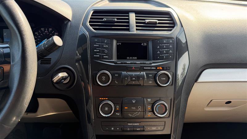 Used 2019 Ford Explorer FWD image 26