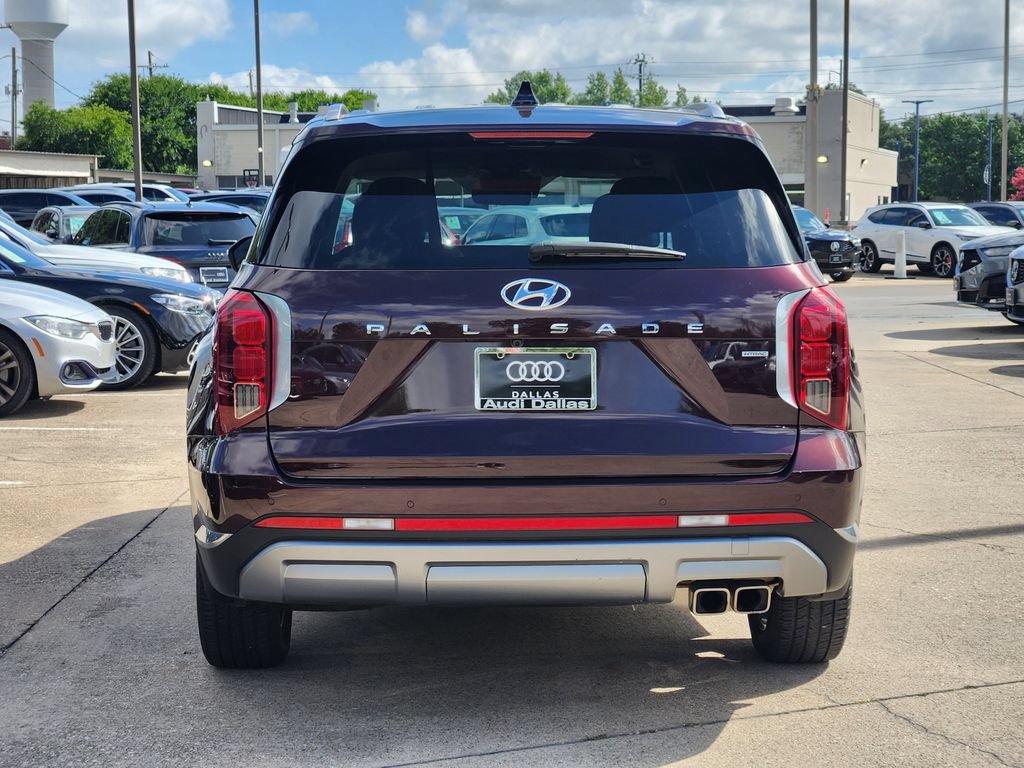 Used 2024 Hyundai Palisade Limited AWD/4WD image 9