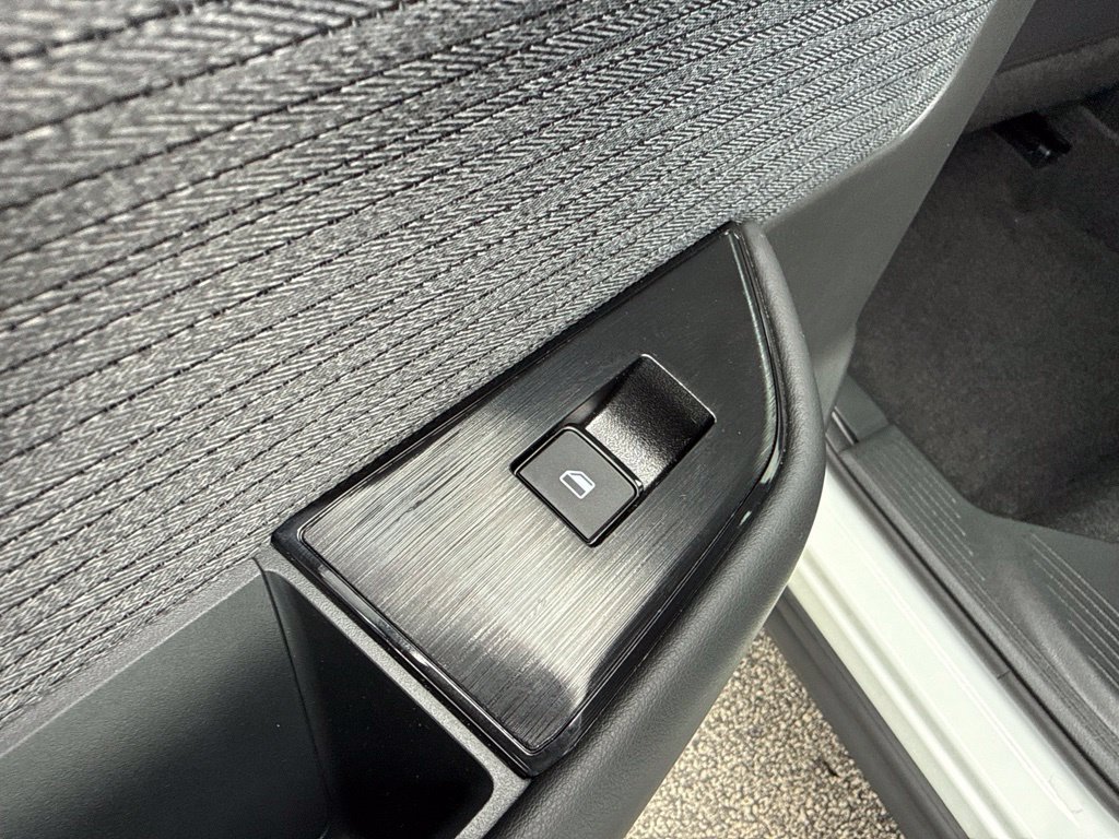 Certified 2023 Nissan Rogue S AWD/4WD image 25