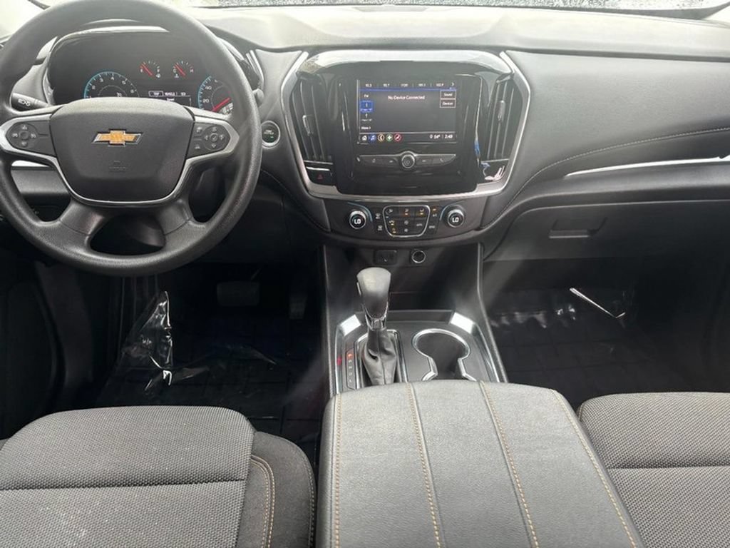 Used 2021 Chevrolet Traverse LS AWD/4WD image 12