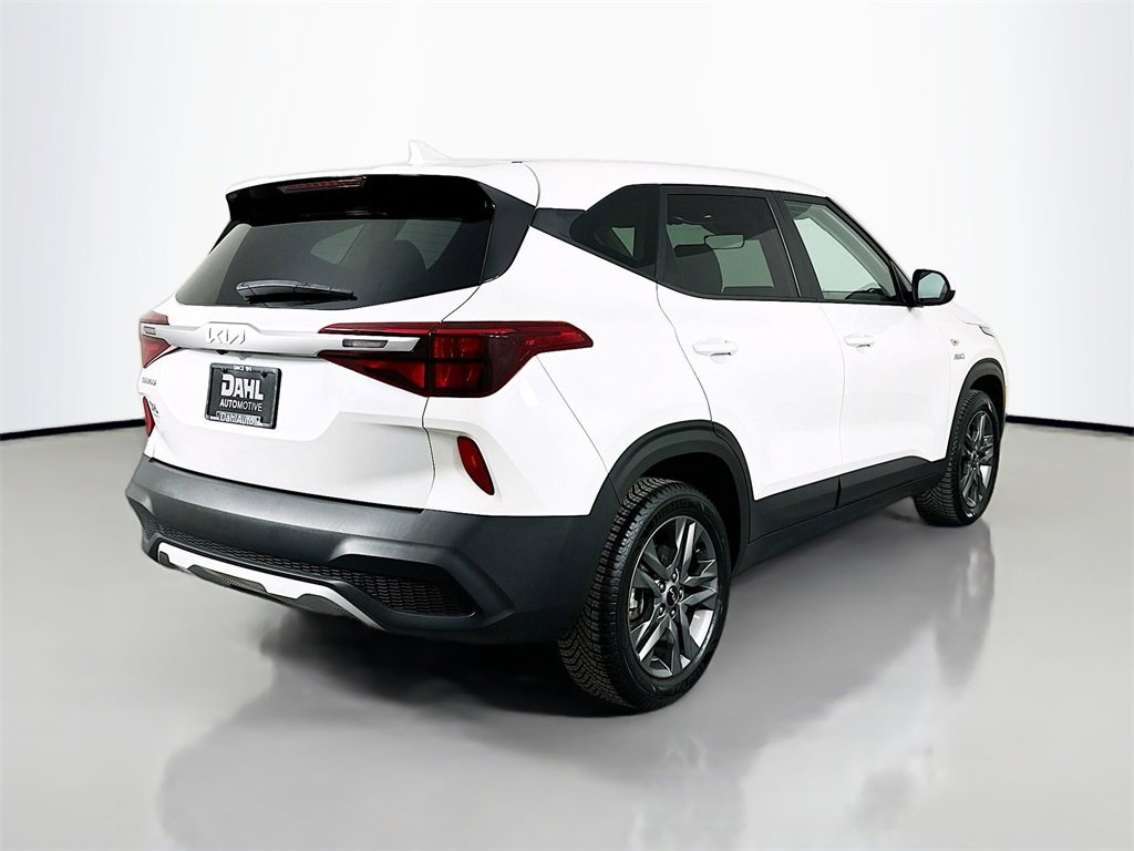 Used 2023 Kia Seltos LX image 12