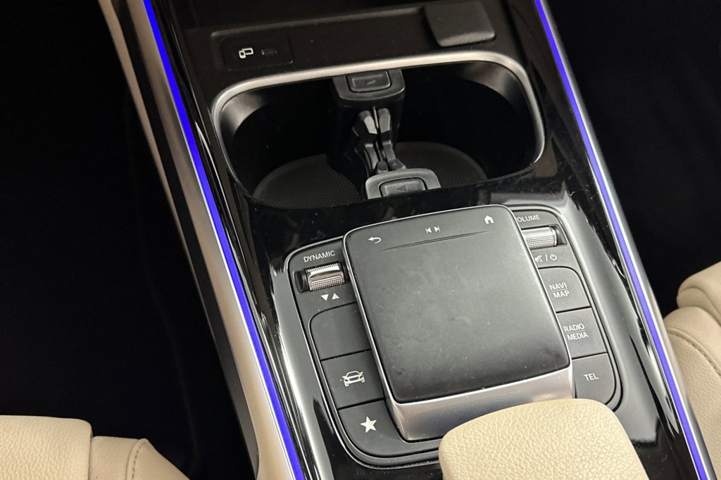 Used 2022 Mercedes-Benz GLB 250 4MATIC image 37