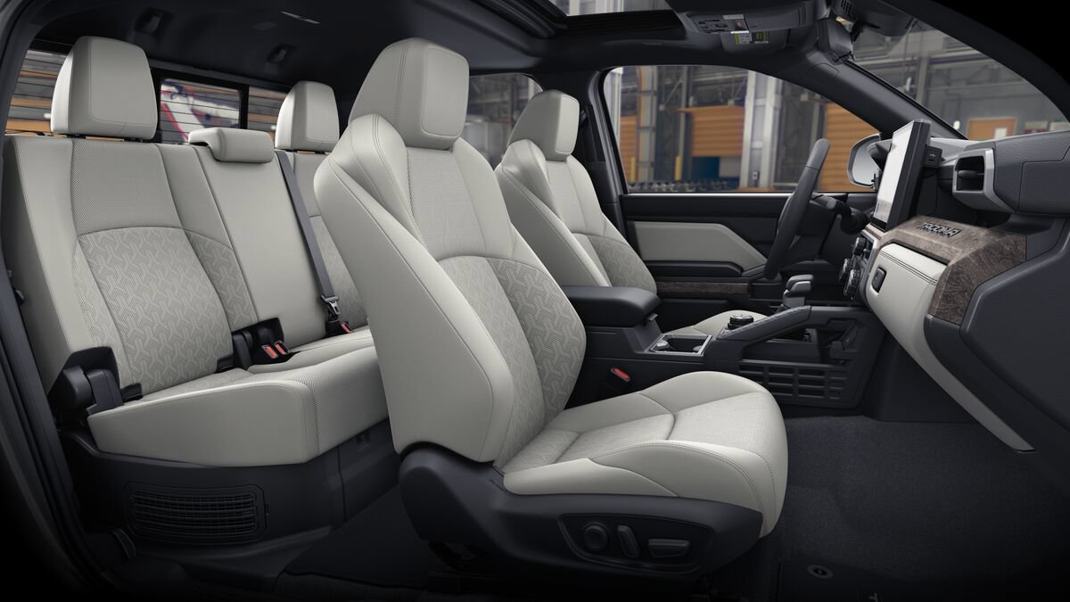 New 2026 Toyota Tacoma Limited AWD/4WD image 23