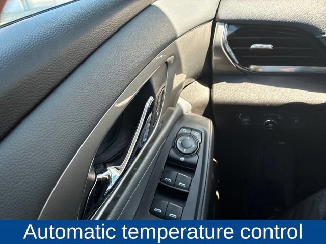 Used 2019 Chevrolet Traverse LT AWD/4WD image 16