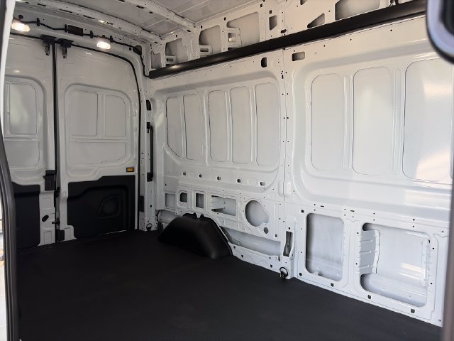 New 2027 Ford Transit 250 148 High Roof RWD image 24