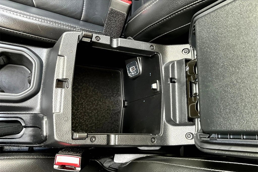 Used 2023 Jeep Wrangler Unlimited Sahara image 27