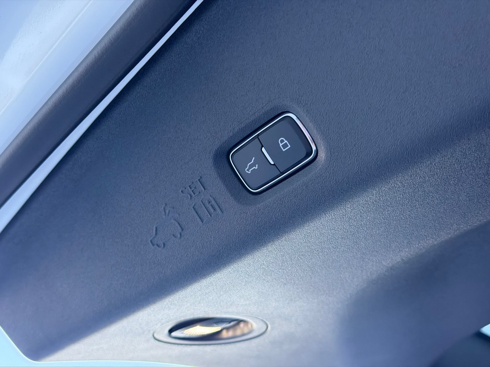 New 2026 Lincoln Navigator Reserve AWD/4WD image 9