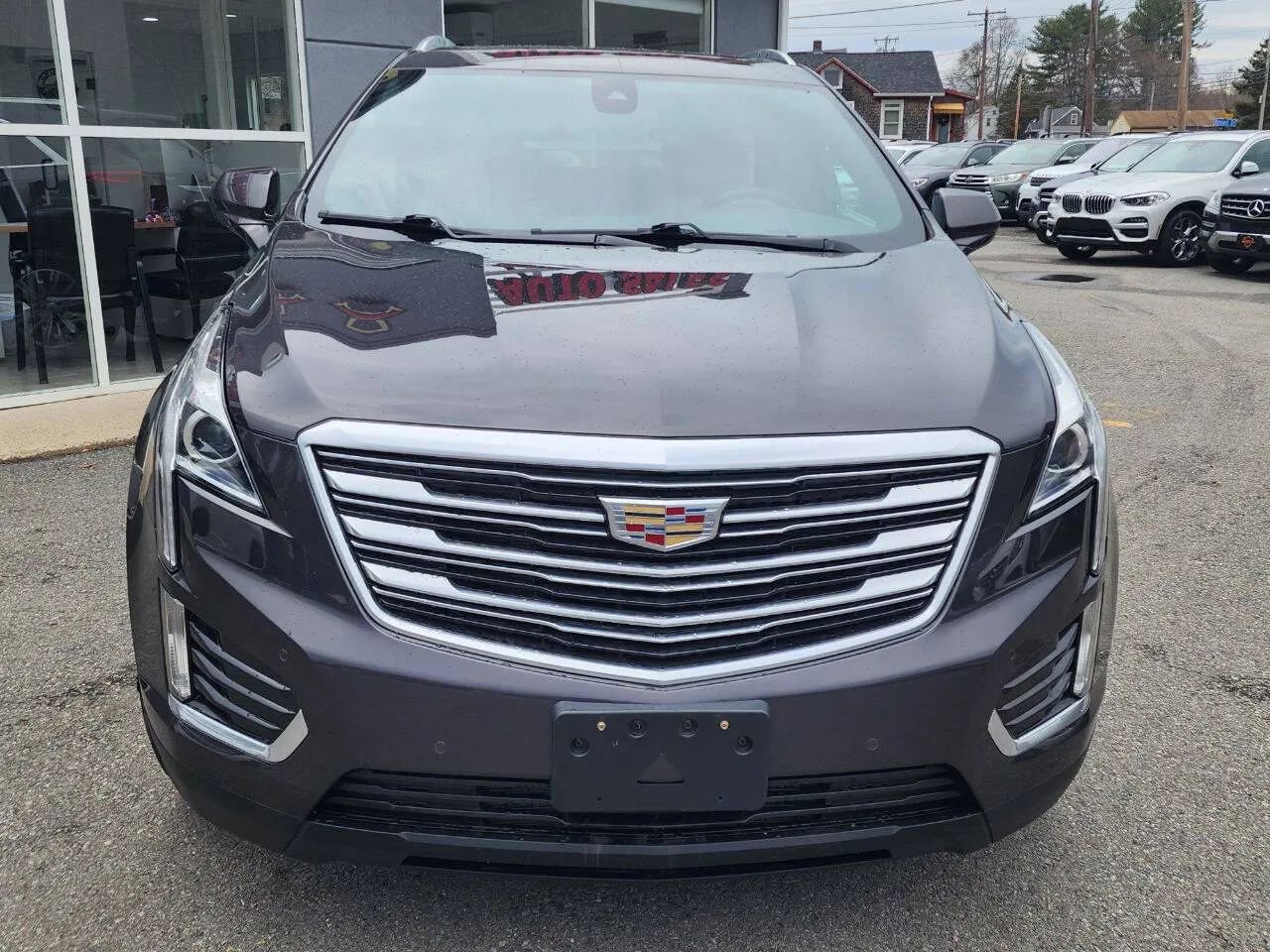 Used 2017 Cadillac XT5 Luxury w/ Driver Awareness Package image 2