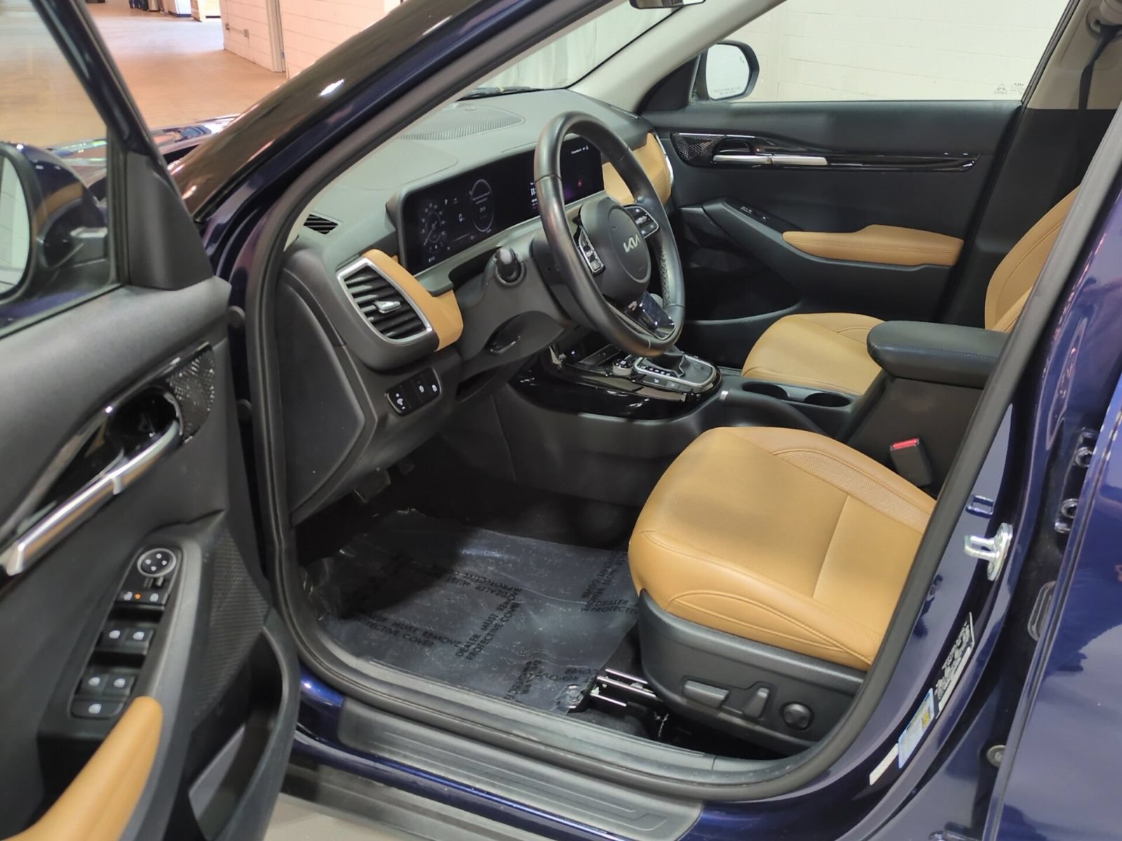 Certified 2024 Kia Seltos EX AWD/4WD image 15