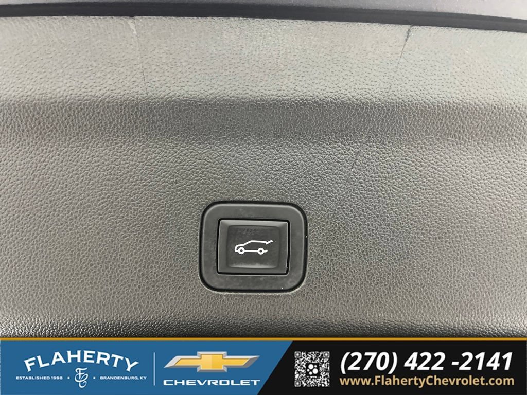 Used 2026 Chevrolet Suburban LT w/ Comfort Package AWD/4WD image 22