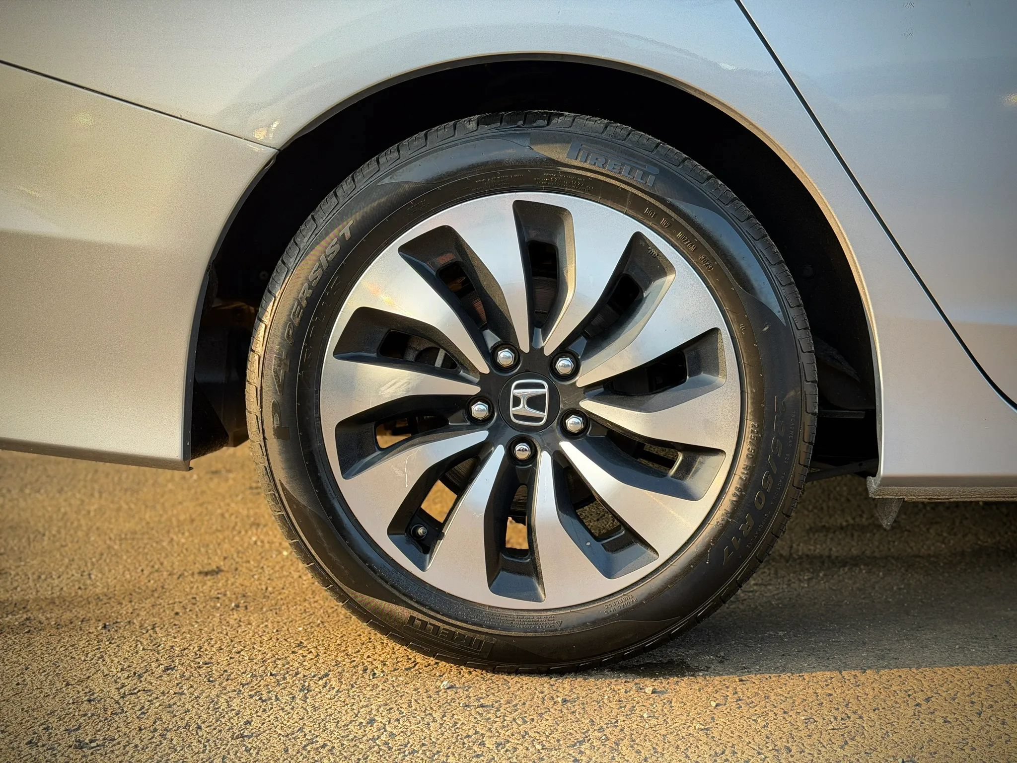 Used 2017 Honda Accord EX-L image 25