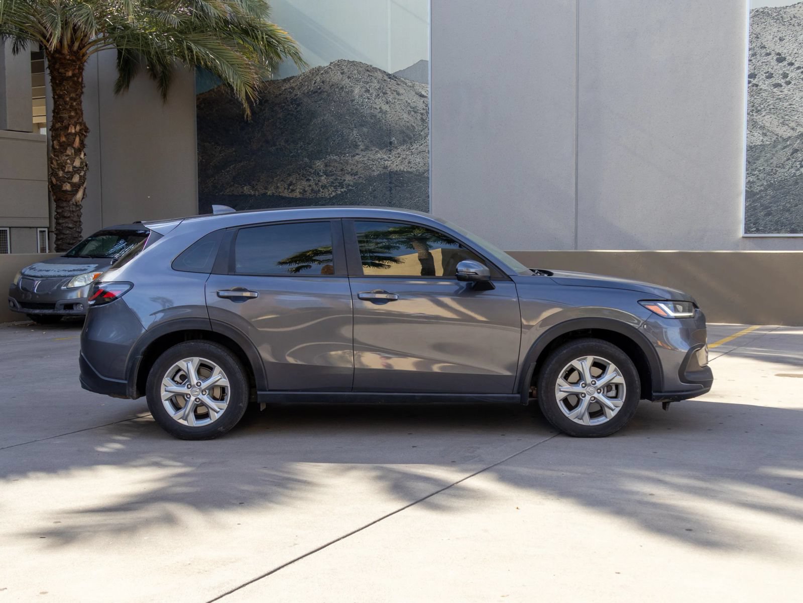 Used 2024 Honda HR-V LX image 3