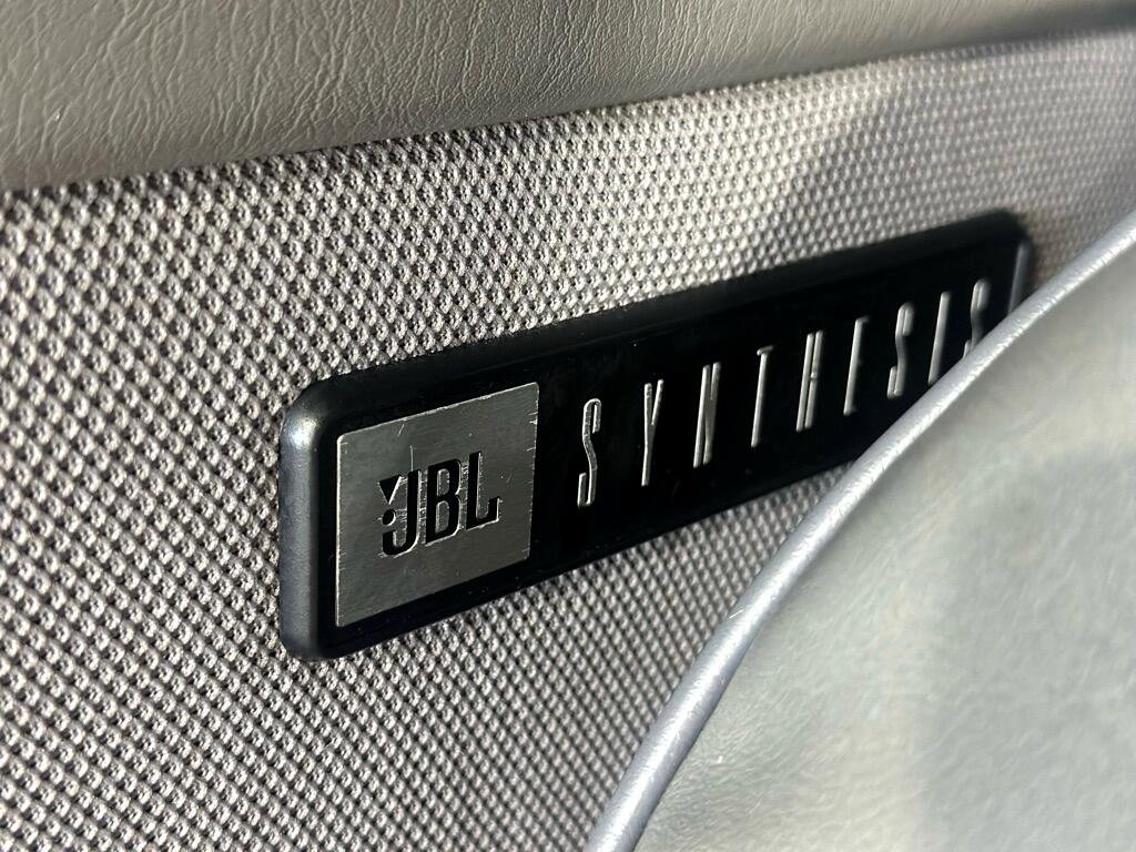 Used 2010 Toyota Sienna XLE image 35