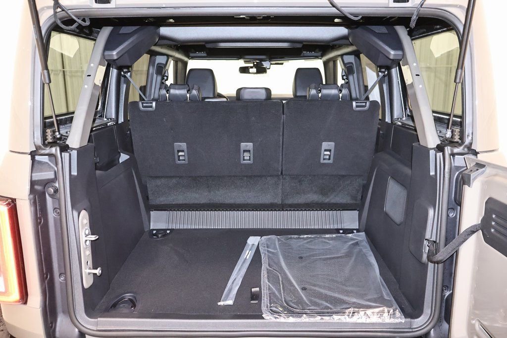 New 2025 Ford Bronco Outer Banks w/ Sasquatch Package image 27