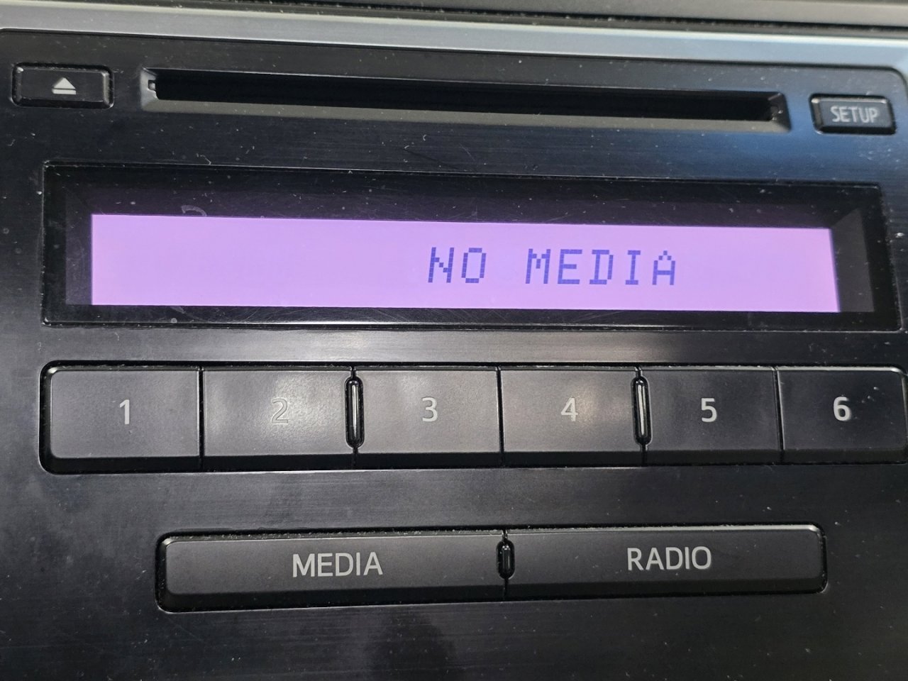 Used 2012 Toyota Camry LE image 4