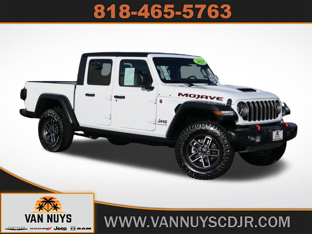 Used 2025 Jeep Gladiator Mojave w/ Convenience Group image 1