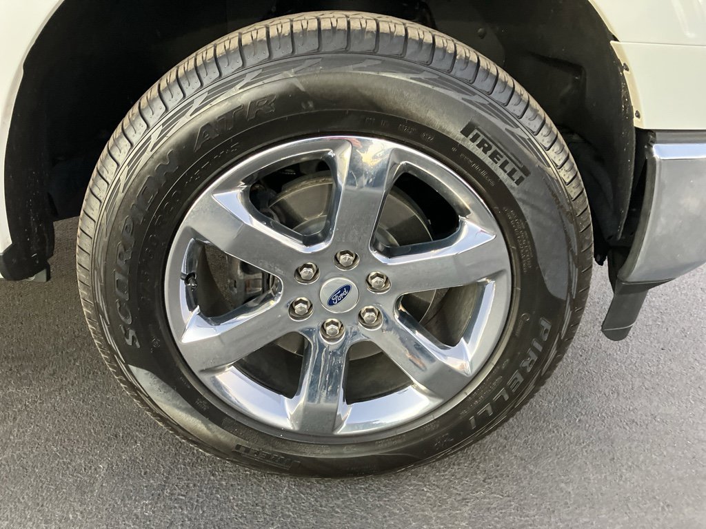 Used 2023 Ford F150 Lariat w/ Max Trailer Tow Package image 13