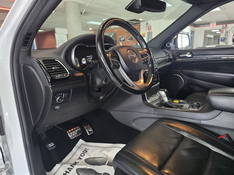Used 2020 Jeep Grand Cherokee High Altitude AWD/4WD image 8