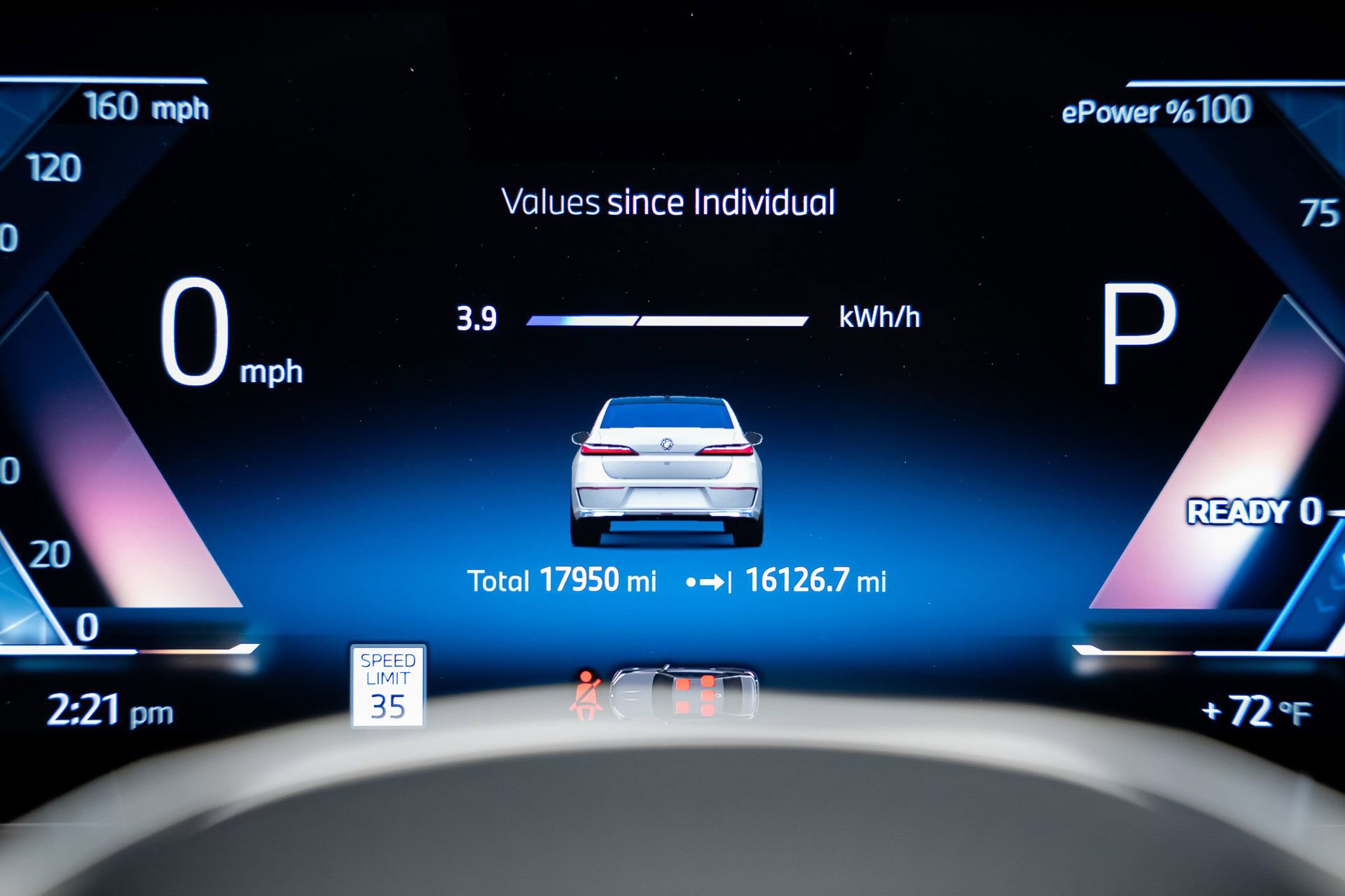 Used 2024 BMW i7 xDrive60 image 47