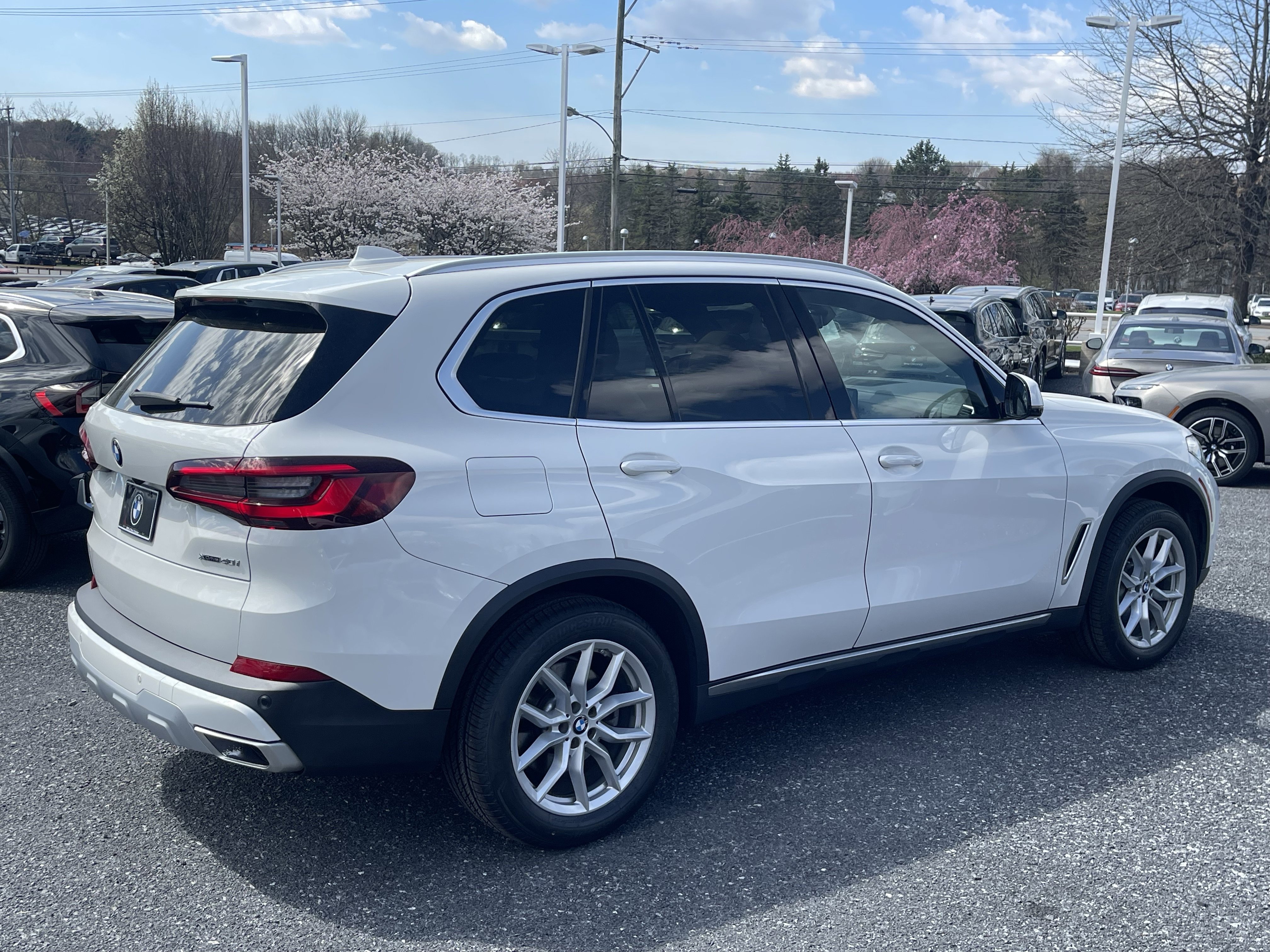 Used 2021 BMW X5 xDrive40i w/ Premium Package image 5