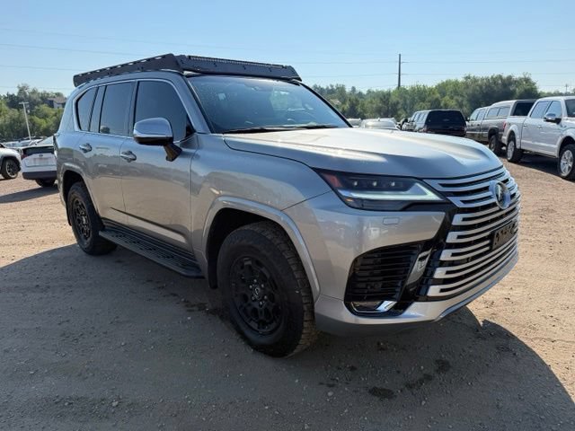 Used 2024 Lexus LX 600 4WD w/ Luxury Package image 8