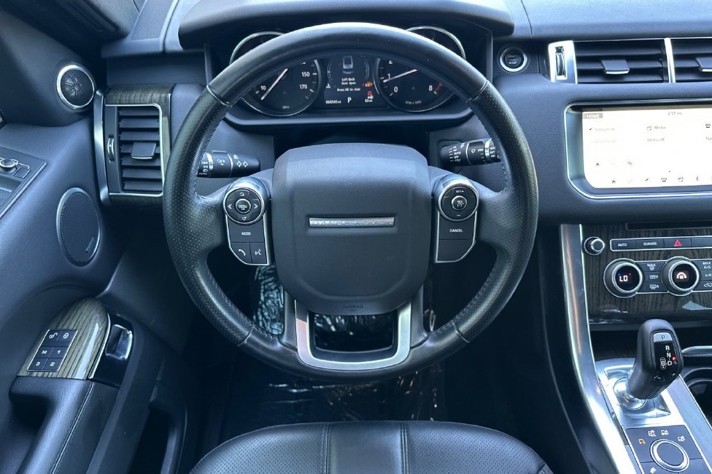 Used 2017 Land Rover Range Rover Sport SE AWD/4WD image 13