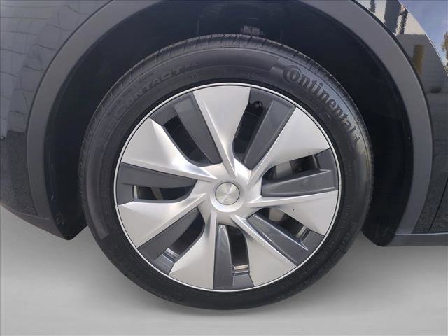 Used 2023 Tesla Model Y Long Range image 25