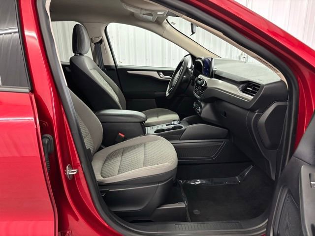 Used 2020 Ford Escape SE image 27