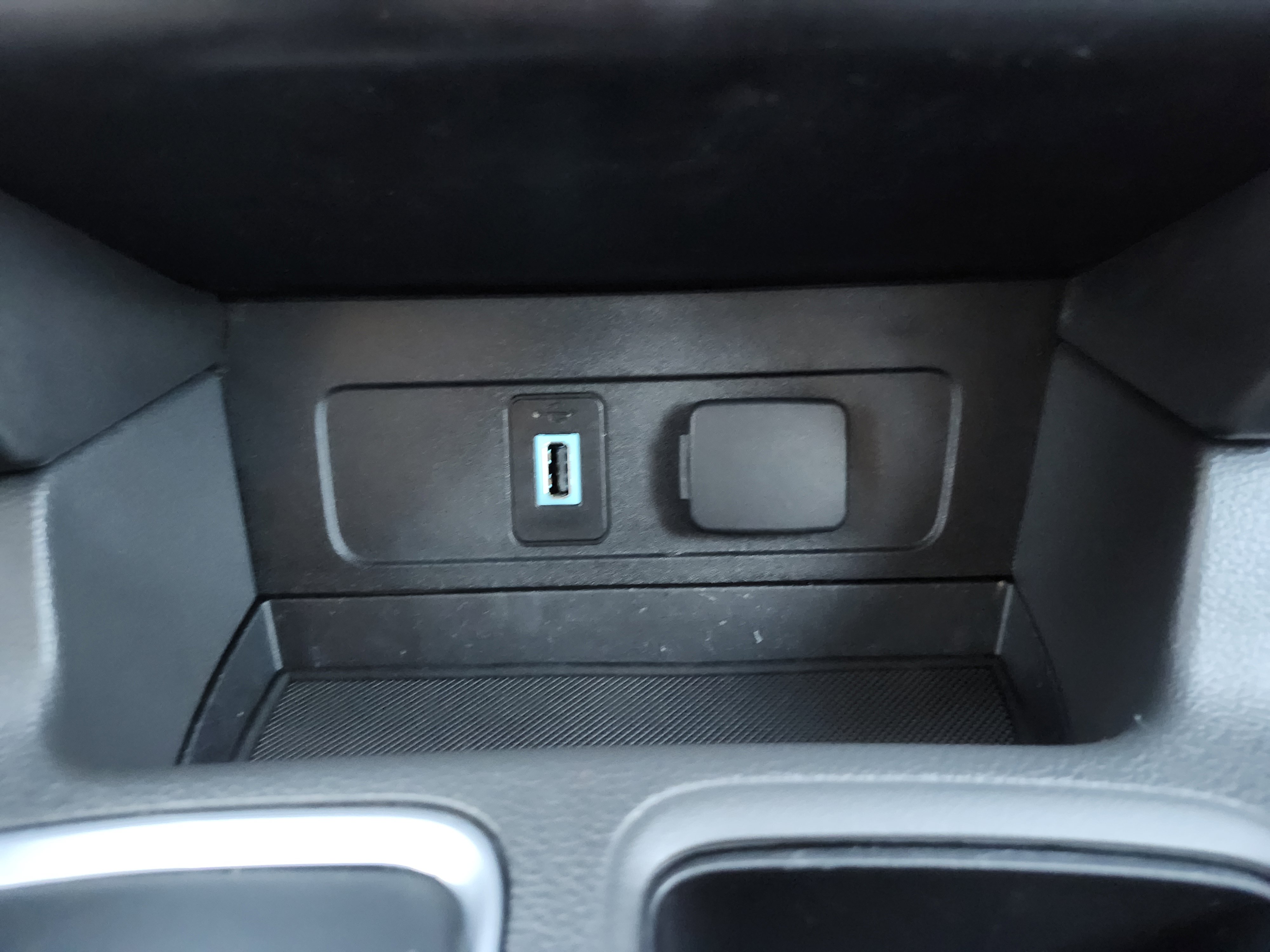 Used 2018 Ford Escape SE image 8