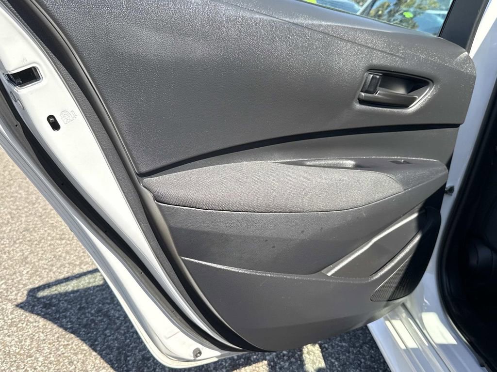 Used 2024 Toyota Corolla LE image 12