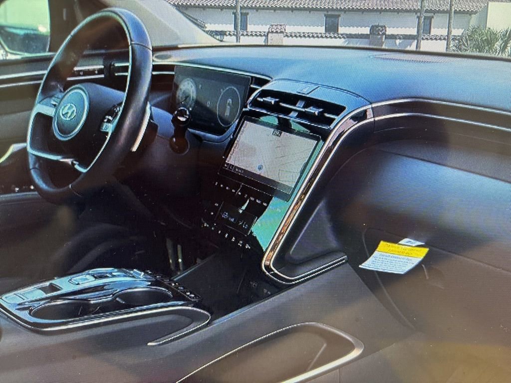 Used 2024 Hyundai Tucson Limited image 15