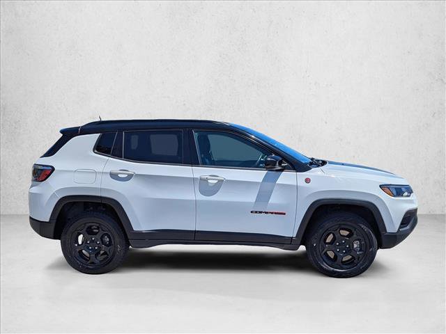 Used 2023 Jeep Compass Trailhawk AWD/4WD image 4