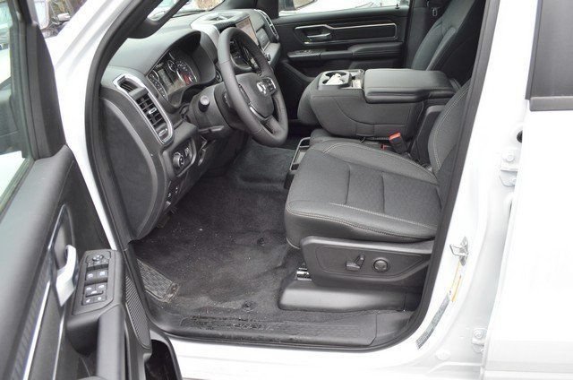 New 2026 RAM 1500 Big Horn AWD/4WD image 14