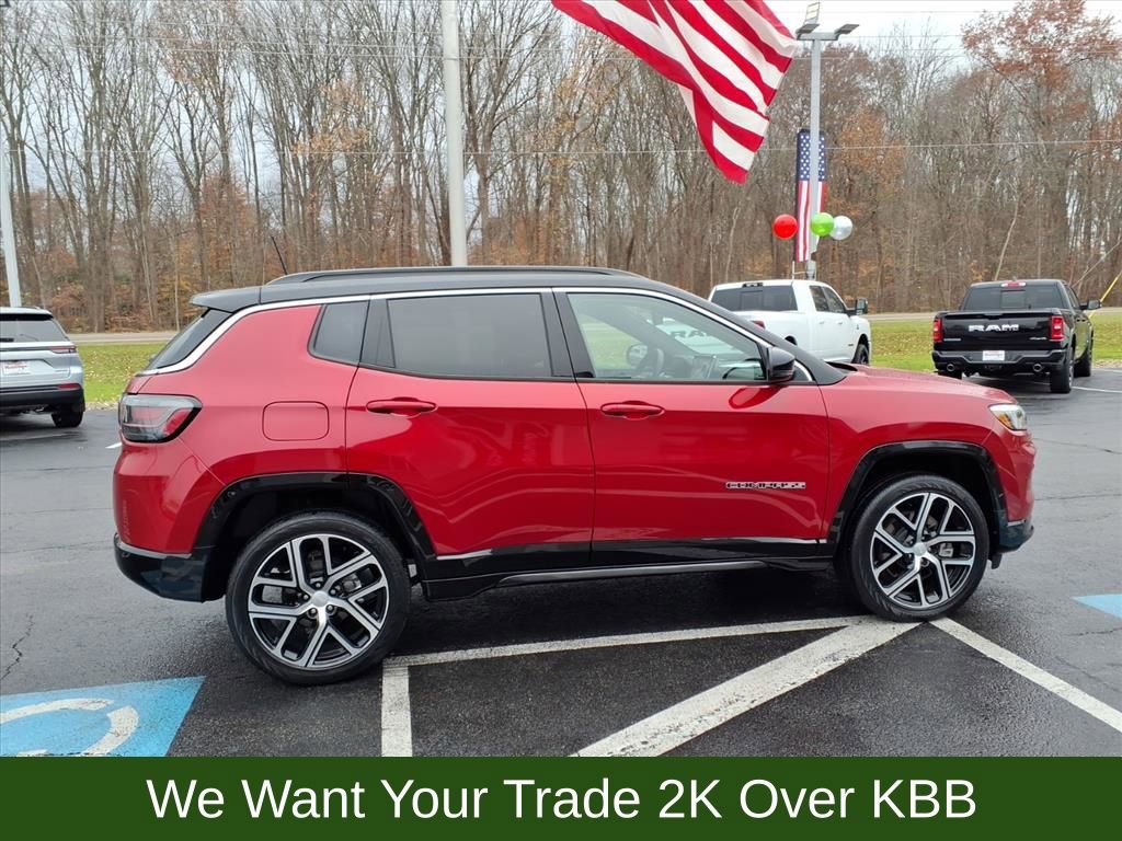 Used 2024 Jeep Compass Limited w/ Elite Group image 5