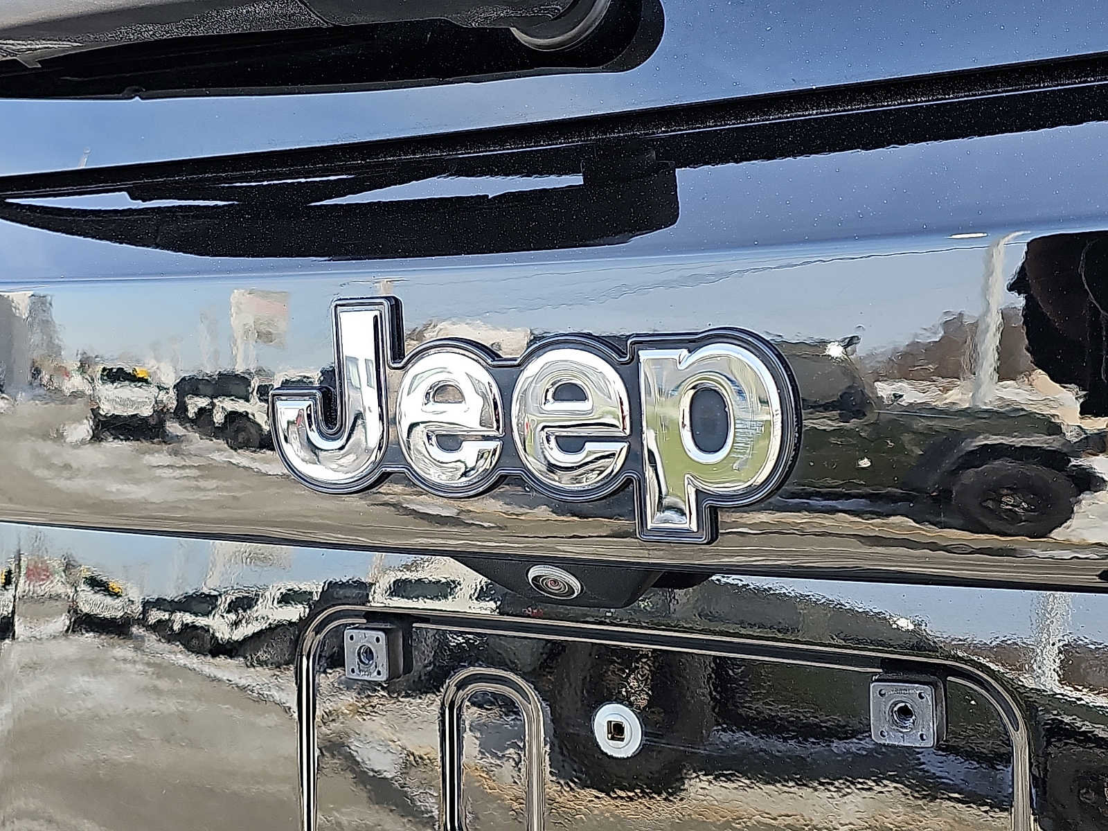 Used 2023 Jeep Renegade Latitude w/ Sun/Sound Group image 30