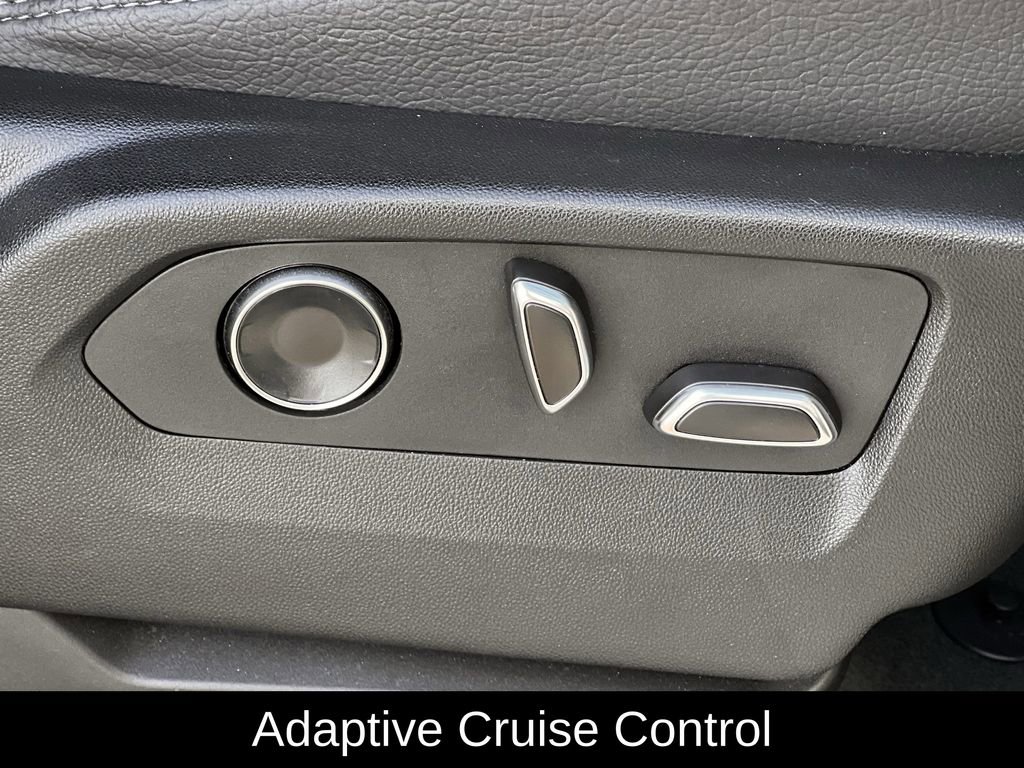 Used 2024 GMC Yukon Denali image 33