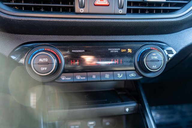 Used 2023 Kia Forte GT-Line w/ GT-Line Premium Package image 27