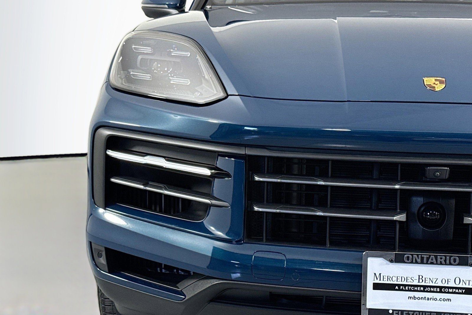 Used 2024 Porsche Cayenne AWD/4WD image 13