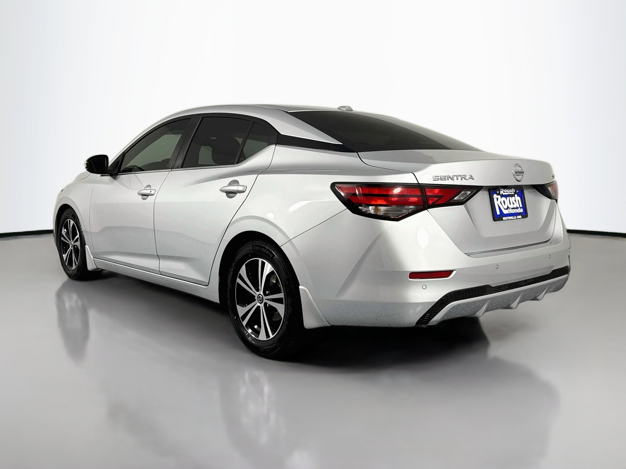 Used 2020 Nissan Sentra SV w/ Lighting Package FWD image 7