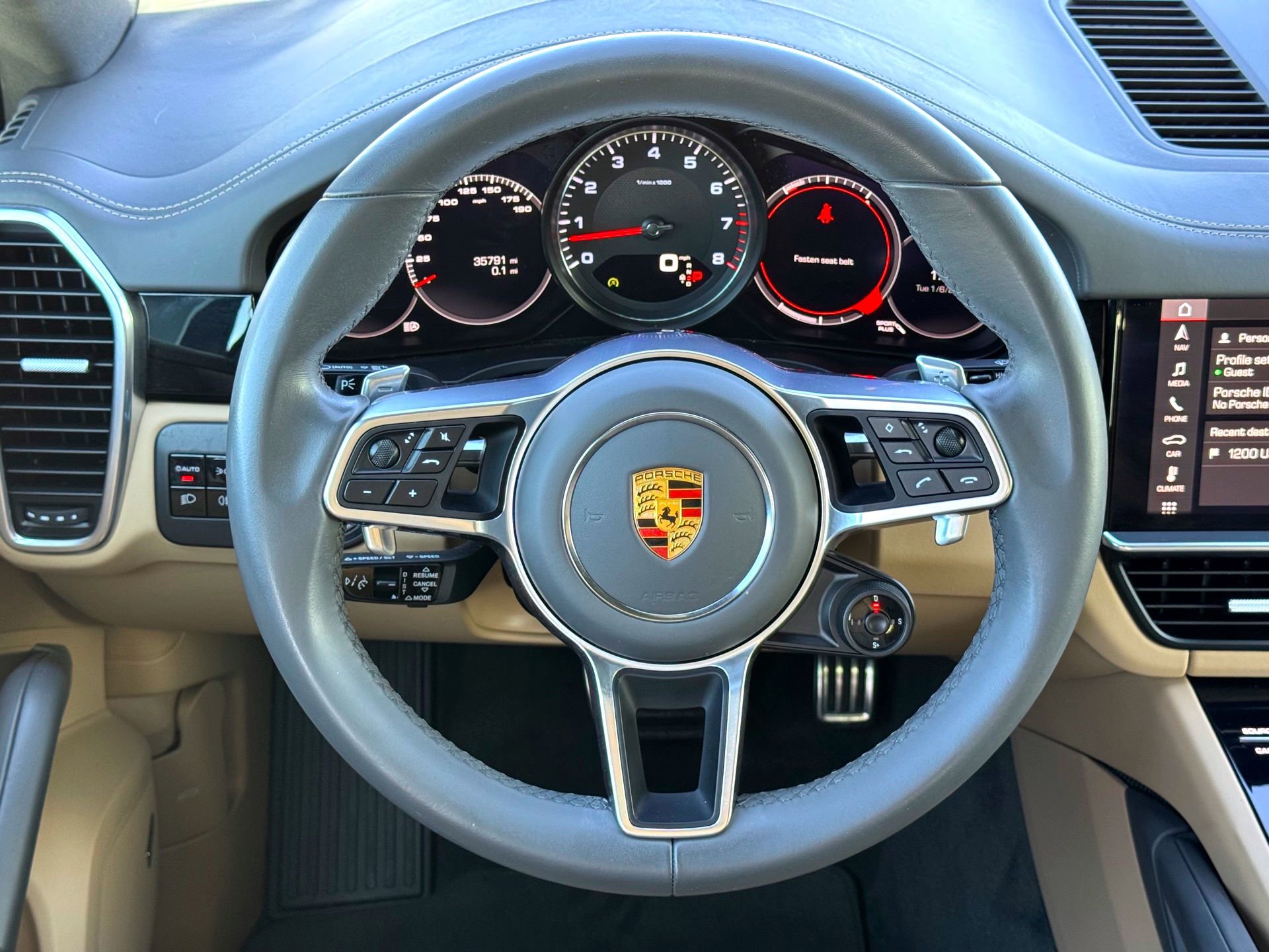 Used 2021 Porsche Cayenne S image 29