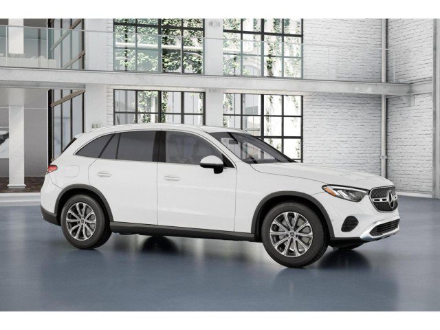 Used 2024 Mercedes-Benz GLC 300 4MATIC image 31