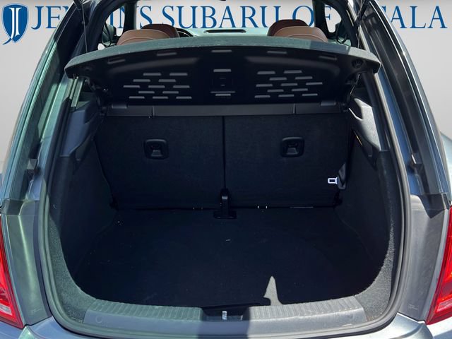 Used 2016 Volkswagen Beetle 1.8T Classic FWD image 12