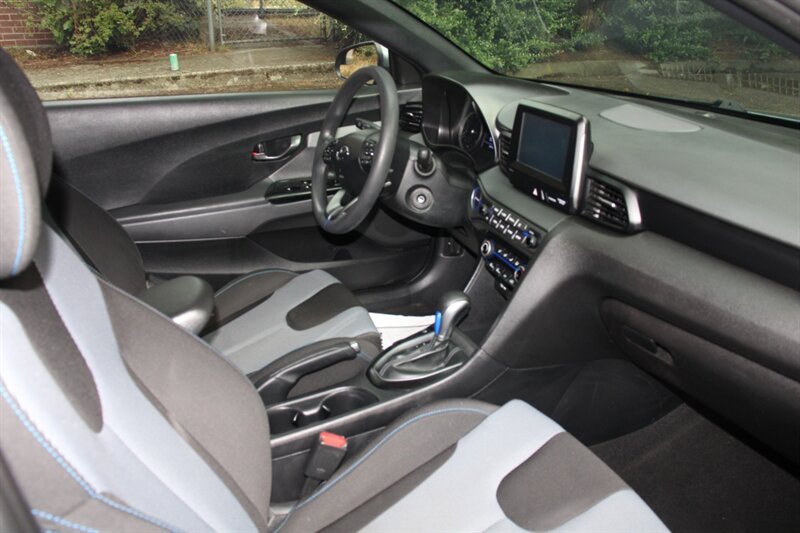 Used 2019 Hyundai Veloster 2.0 FWD image 14