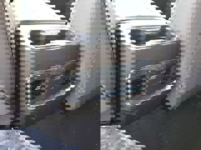 New 2026 GMC Sierra 1500 SLT w/ SLT Premium Package AWD/4WD image 18