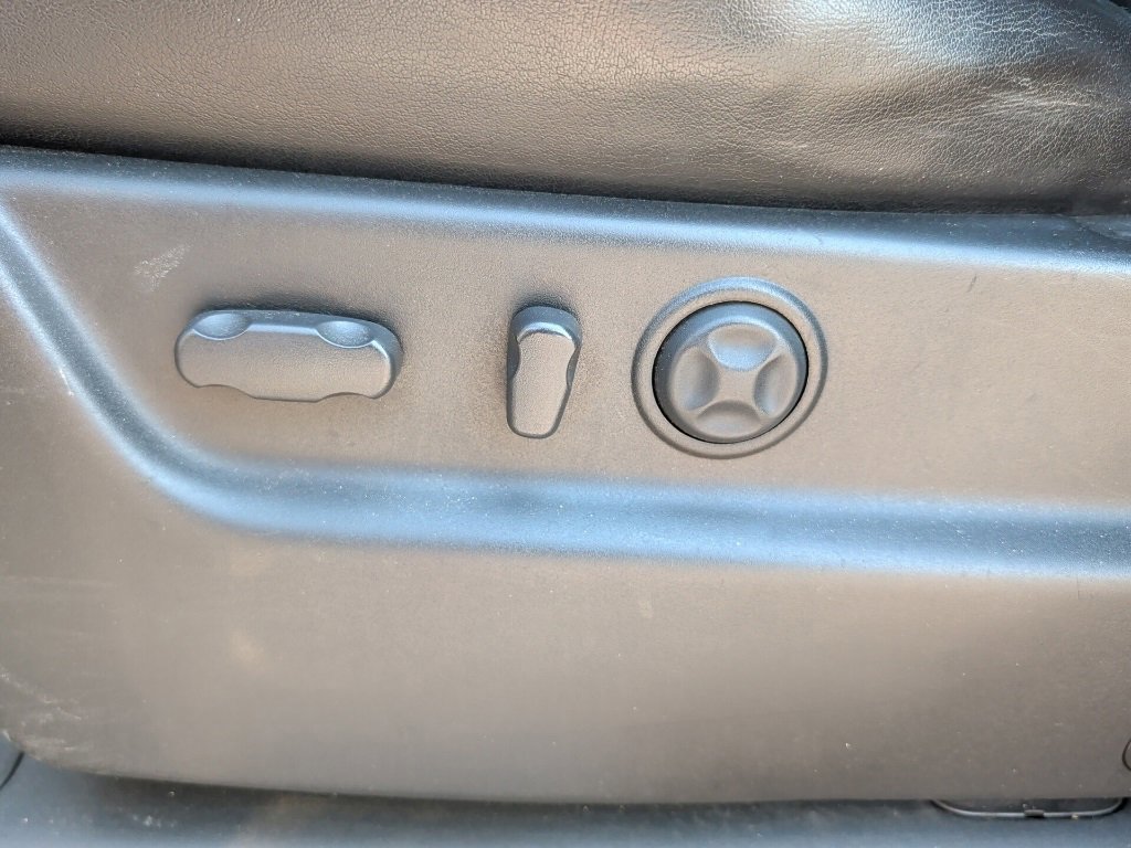 Used 2008 Cadillac Escalade EXT Base image 24