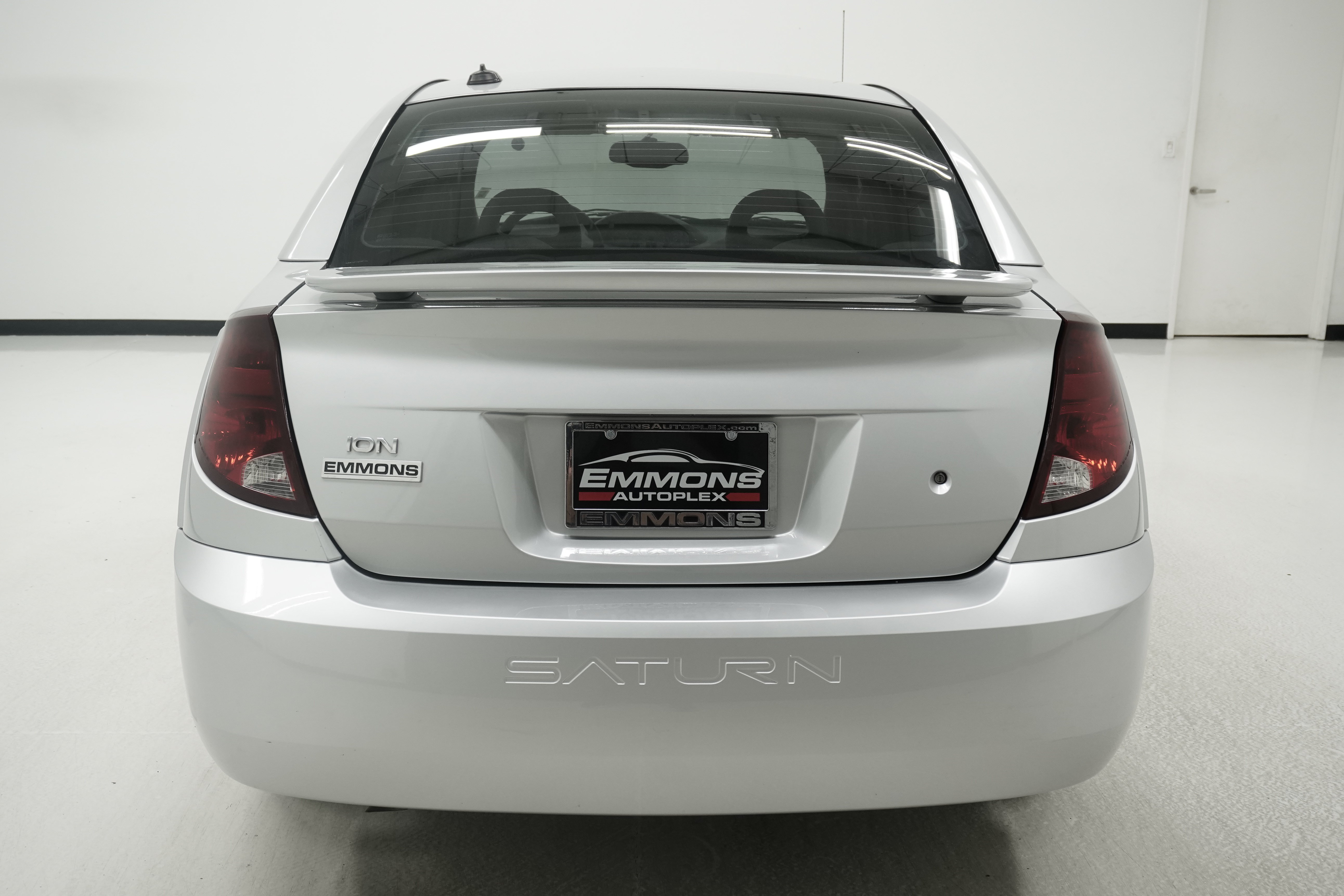Used 2005 Saturn ION Level 3 w/ Travel Pkg FWD image 5